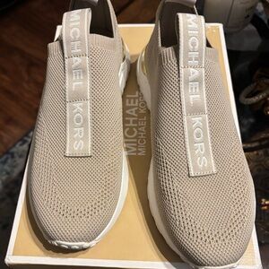 Michael Kors Ladies Tan Slip-On Sneakers